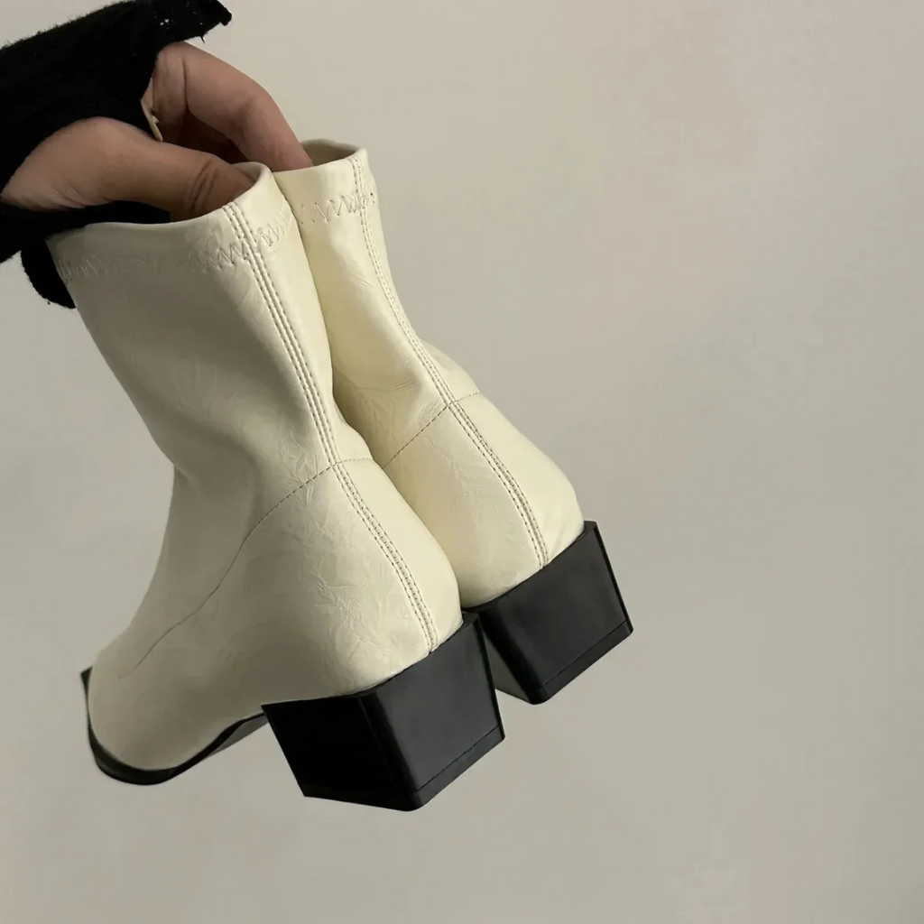 Damen Slip-On Stiefeletten – Spitzer Zehenbereich & Hoher Absatz