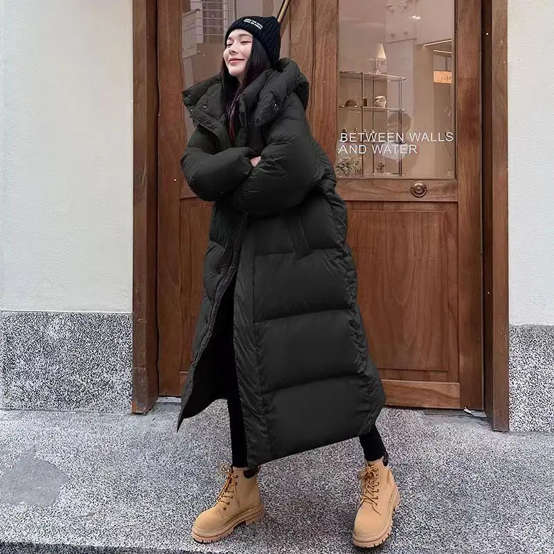 Damen Langer Oversize Puffer-Mantel - Mit Kapuze und Hohem Kragen